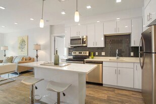 20 Essex St, Unit 301 in Cambridge, MA - Building Photo