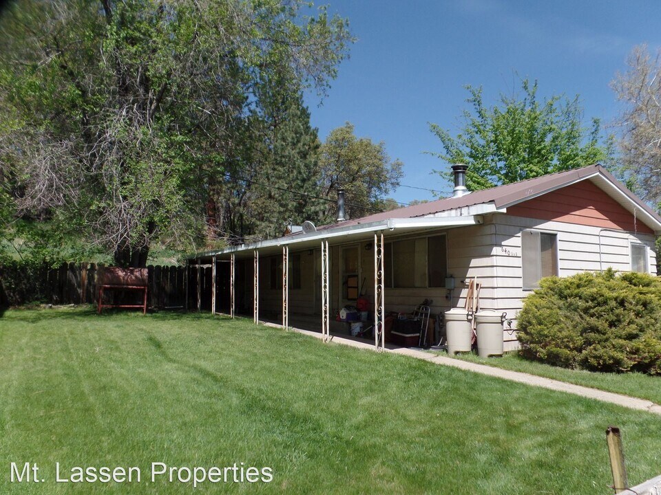 640 Juniper St in Susanville, CA - Building Photo