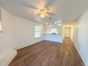 1500 E Johnson Ave in Pensacola, FL - Building Photo - Building Photo