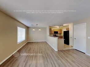 12112 W Dahlia Dr in El Mirage, AZ - Foto de edificio - Building Photo