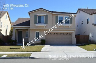 465 Whalers Ct in San Diego, CA - Building Photo