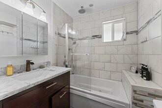 1471 Alencastre St, Unit Hale Aloha in Honolulu, HI - Building Photo - Building Photo