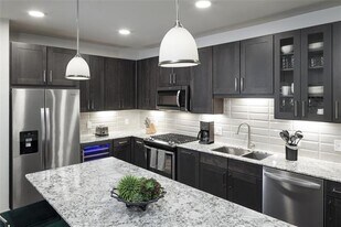 5613 Belmont Ave in Dallas, TX - Building Photo