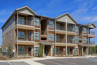 Volar in San Antonio, TX - Building Photo - Building Photo