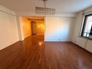 1530 Metropolitan Ave, Unit 1A in Bronx, NY - Foto de edificio - Building Photo