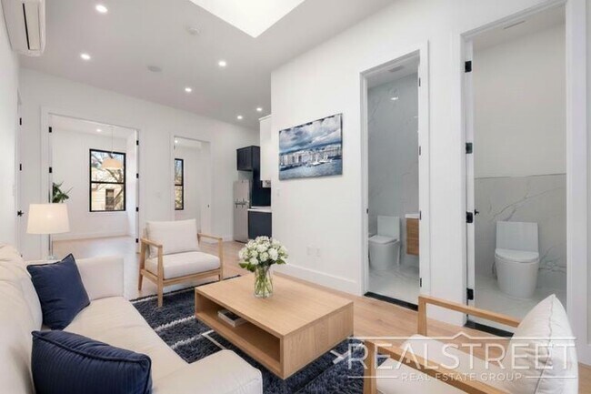 1130 Jefferson Ave, Unit 3 in Brooklyn, NY - Building Photo - Building Photo