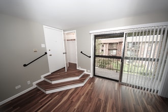 15814 Orlan Brook Dr in Orland Park, IL - Building Photo - Building Photo