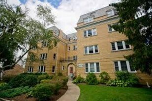 221 S Barnard St. in State College, PA - Building Photo