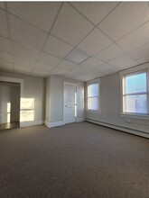 114 Woodbridge Ave in Highland Park, NJ - Building Photo - Building Photo