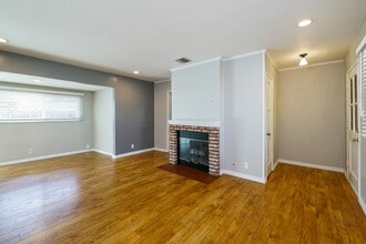 17344 Willard St in Northridge, CA - Building Photo - Building Photo