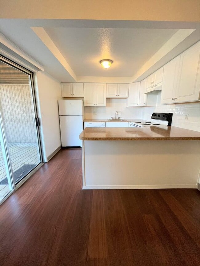 property at 2815 E 19th St
