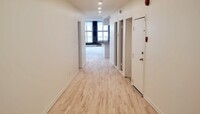 36 Saint-Paul Rue E in Montréal, QC - Building Photo - Building Photo