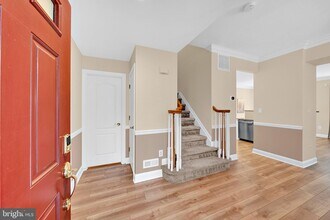 25 Miller Cir in Pennington, NJ - Building Photo - Building Photo