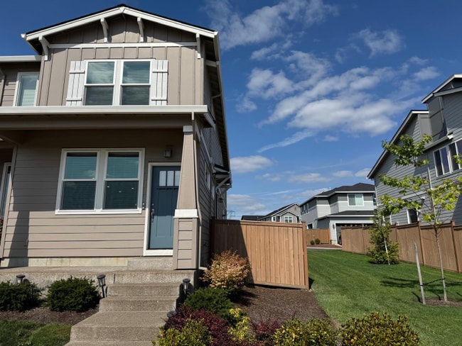 property at 7823 SE Kinnaman St