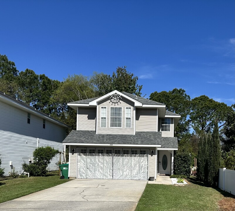 268 Twin Lakes Ln in Destin, FL - Foto de edificio