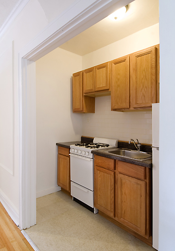 5728 S Blackstone Ave-Unit -5728 S. Blackstone #204 in Chicago, IL - Building Photo - Building Photo