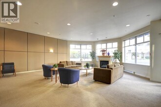 8460 Granville Ave in Richmond, BC - Building Photo - Building Photo