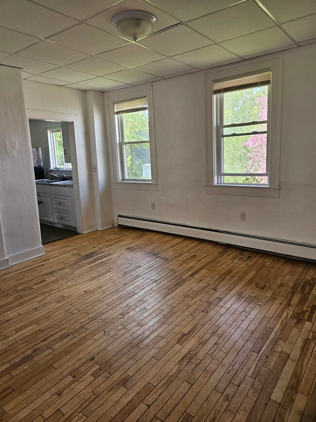 24 South St in Somersworth, NH - Building Photo - Building Photo