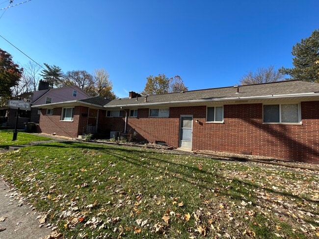 83 W Dodridge St, Unit 83