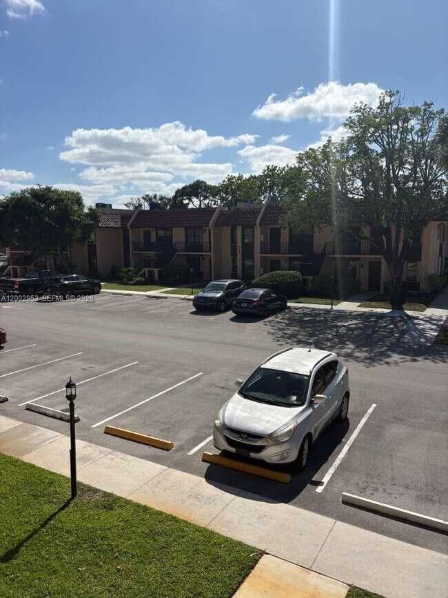 5937 Forest Hill Blvd in West Palm Beach, FL - Building Photo - Building Photo