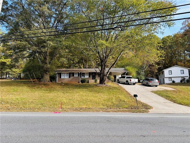 3805 Lawrenceville-Suwanee Rd in Suwanee, GA - Building Photo - Building Photo