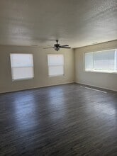 7080 E Pueblo Ave, Unit Unit B in Prescott Valley, AZ - Foto de edificio - Building Photo