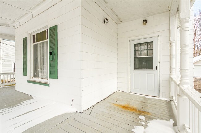 98 South Ave in Webster, NY - Building Photo - Building Photo