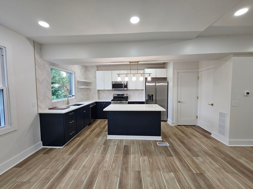 5350 Rosetta St in Pittsburgh, PA - Building Photo
