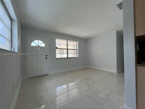 1432 SW 22nd Ave-Unit -1432 in Miami, FL - Building Photo - Building Photo