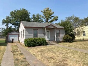 423 Arch Terrace in Amarillo, TX - Building Photo - Building Photo