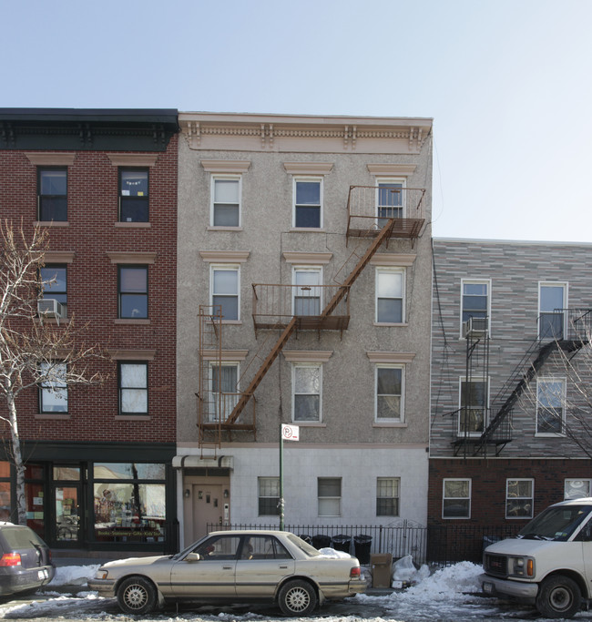 124 Franklin St in Brooklyn, NY - Foto de edificio - Building Photo