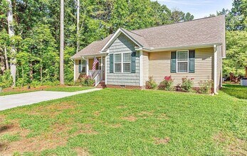 428 Harbor Trce in Sanford, NC - Building Photo - Building Photo