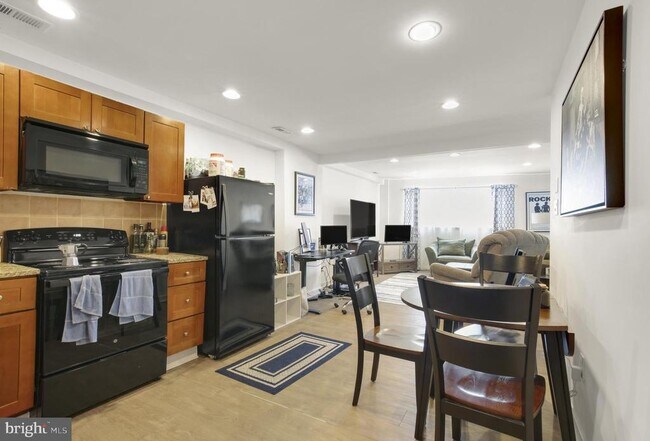 1120 S 7th St in Philadelphia, PA - Building Photo - Building Photo