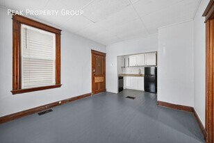 2339 Rohs St in Cincinnati, OH - Building Photo