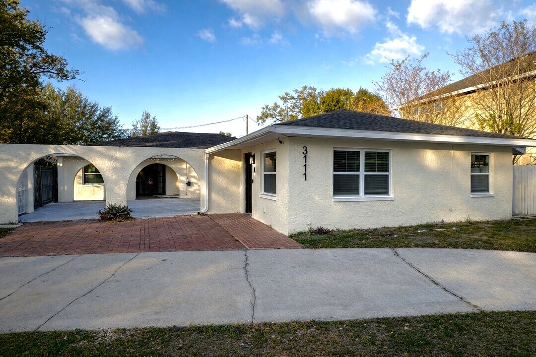 3111 W Spruce St in Tampa, FL - Building Photo