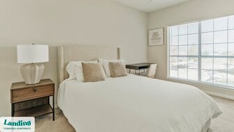 11144 Fuqua St, Unit 831 in Houston, TX - Building Photo
