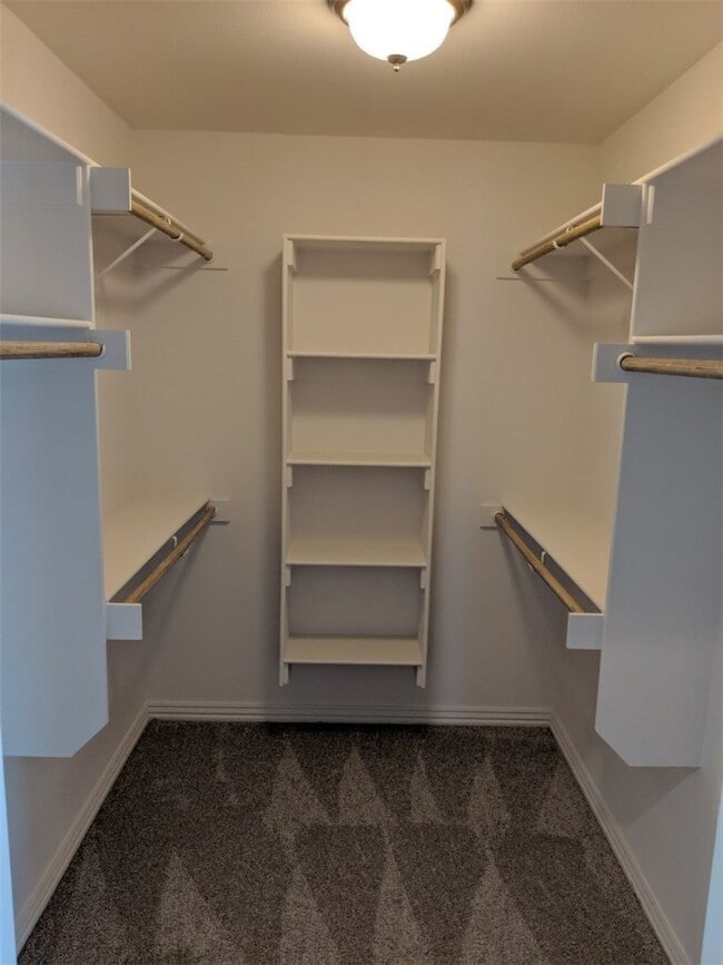 property at 3809 SW Mistletoe Ave