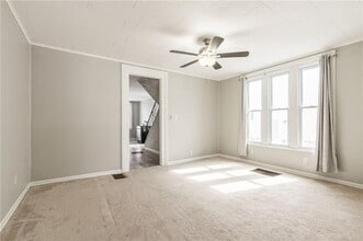 98 South Ave in Webster, NY - Building Photo - Building Photo