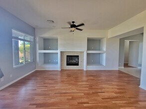 47 Fountainhead Cir in Henderson, NV - Building Photo - Building Photo