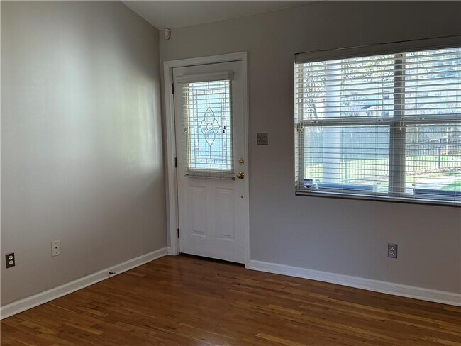 1511 Stone Gate Ln SE in Atlanta, GA - Building Photo - Building Photo