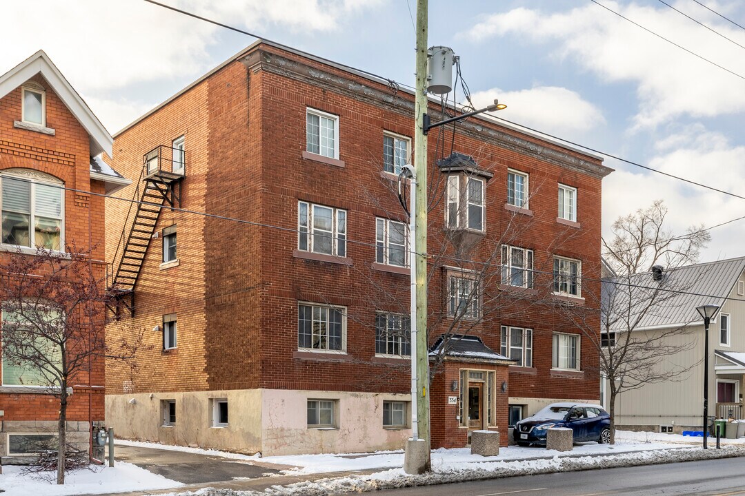 334 Bronson Av in Ottawa, ON - Building Photo