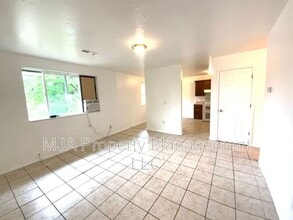 2523 S Lakecrest Dr in West Valley City, UT - Building Photo - Building Photo