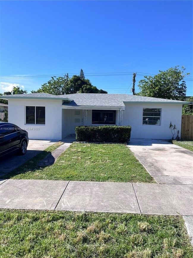 property at 4011 SW 27th St