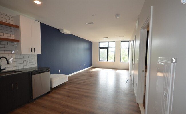 101 Brighton Ave, Unit 2 in Boston, MA - Building Photo - Building Photo