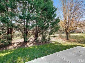 404 Sawgrass Hill Ct in Cary, NC - Foto de edificio - Building Photo