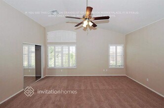 4752 Poppywood Dr in Las Vegas, NV - Building Photo - Building Photo