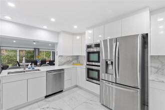 1247 Jackson St in Hollywood, FL - Building Photo - Building Photo