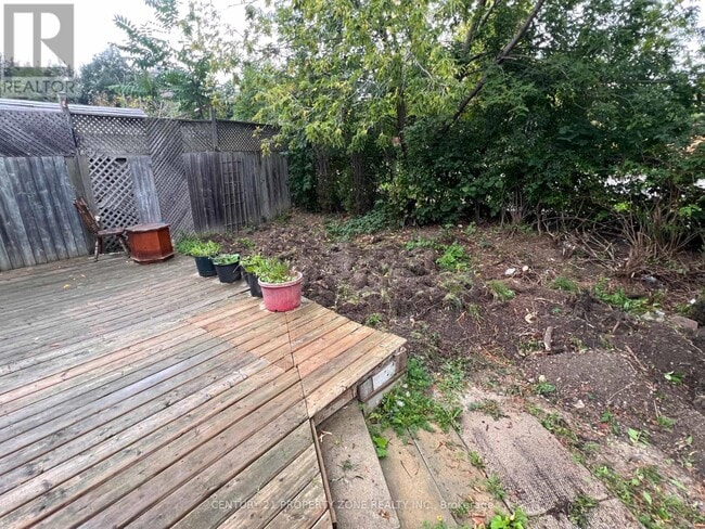 property at 6 Roehampton Crescent