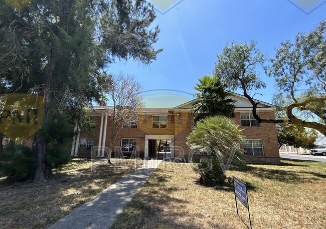 property at 819 Walnut Ave