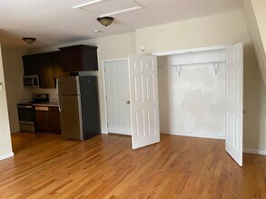 48 High St-Unit -52-3A in Bristol, CT - Building Photo - Building Photo
